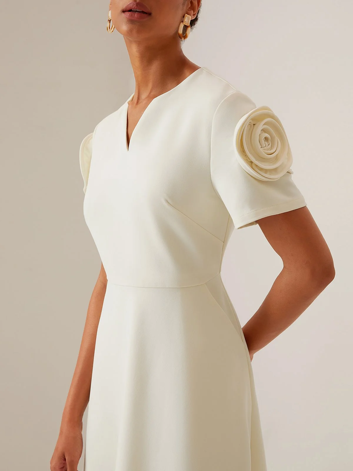 Off-White 3D Floral Short Sleeve  V Neck A-Line Maxi Dress 