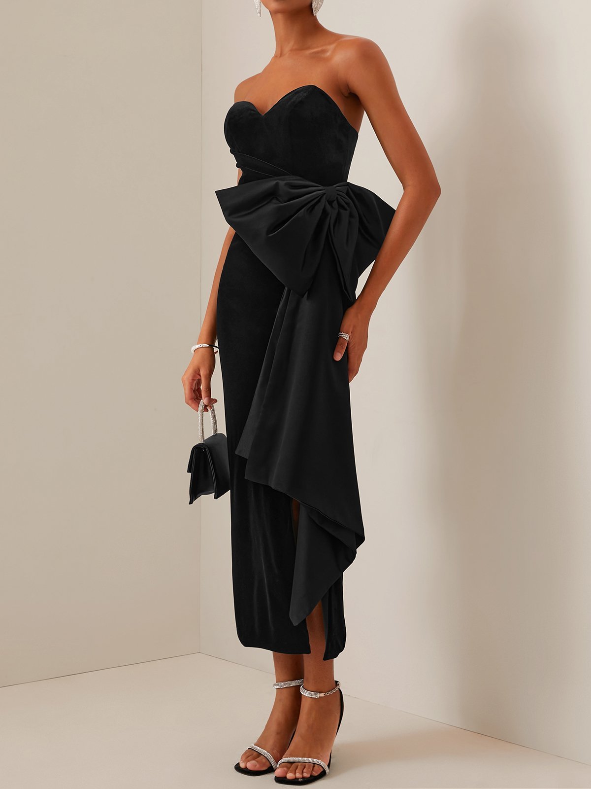 Black Bow Strapless Velvet Sheath Midi Dress