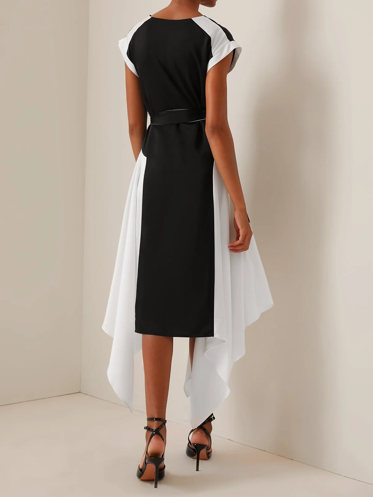 Black V Neck Short Sleeve Tie Waist A-line Midi Dress