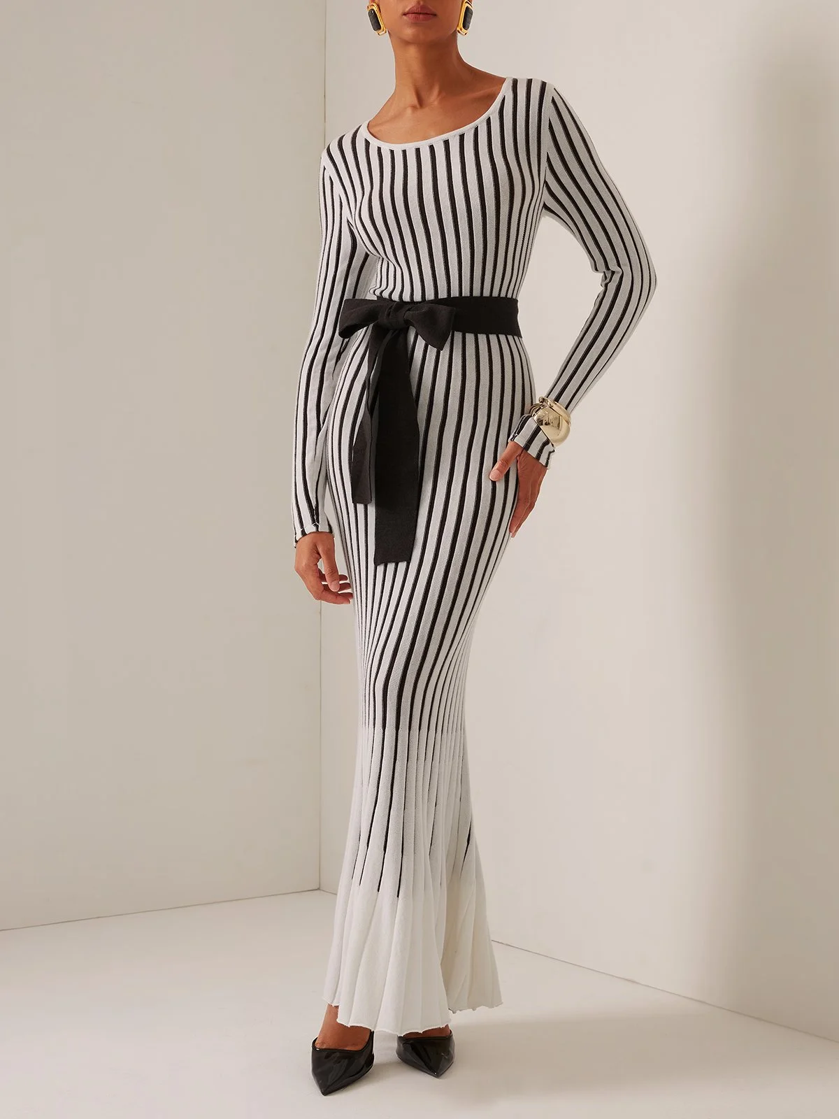 White Striped A-Line Maxi Wool Sweater Dress With Belt