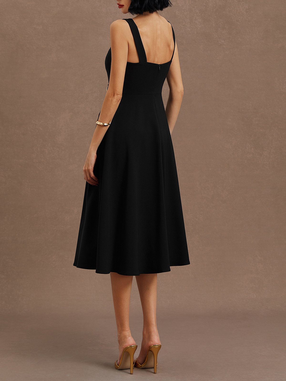 Black Buckle Notched Sleeveless A-Line Midi Dress