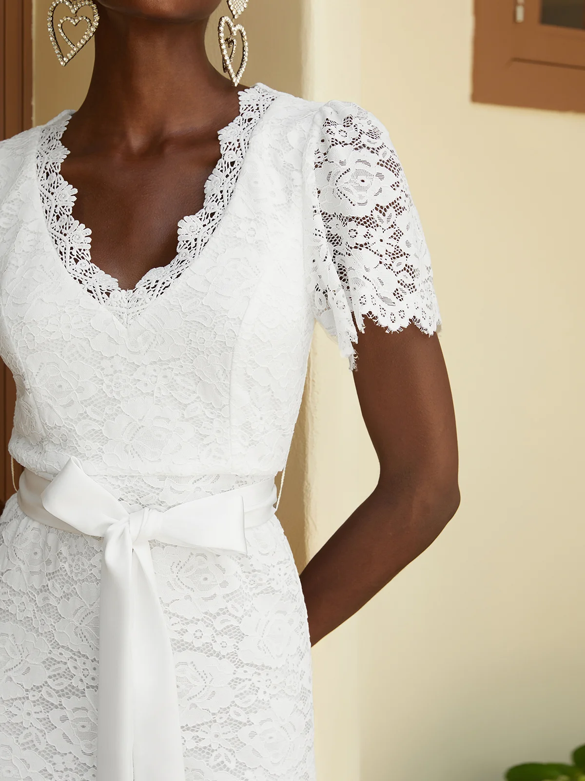 White Bow Lace V Neck Short Sleeve Sheath Midi Dress