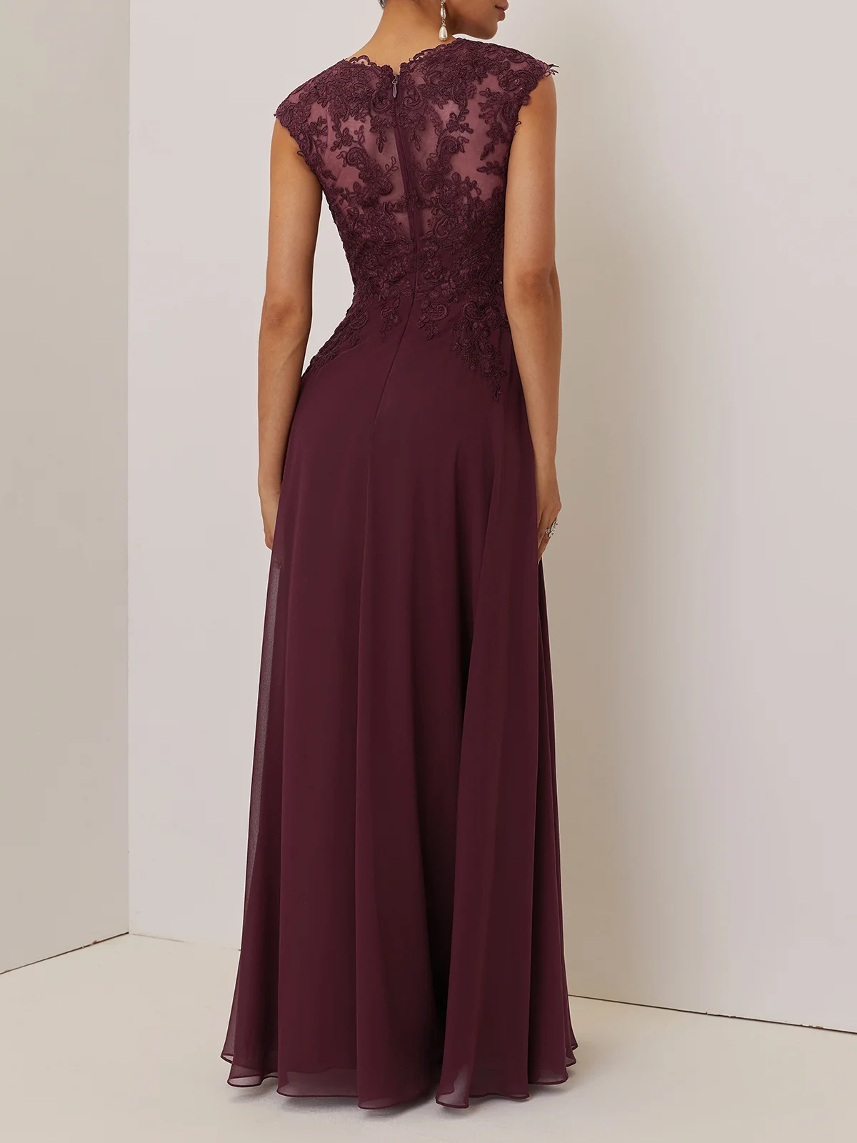 Wine Red Lace Chiffon Crew Neck Cap Sleeve A-Line Maxi Mother of the Bride or Groom Dress
