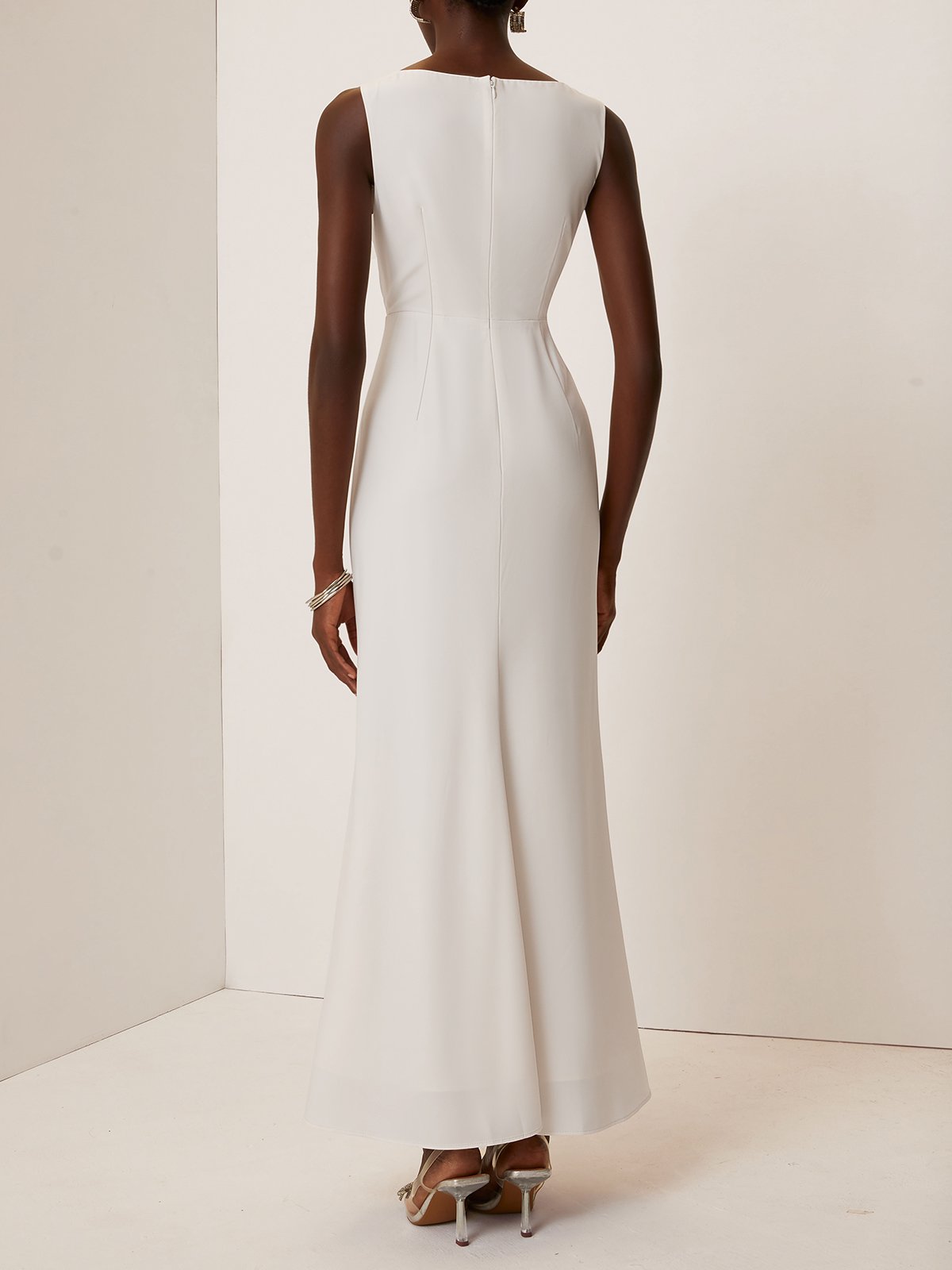 White Floral Classic V Neck Sleeveless A-Line Gown Dress