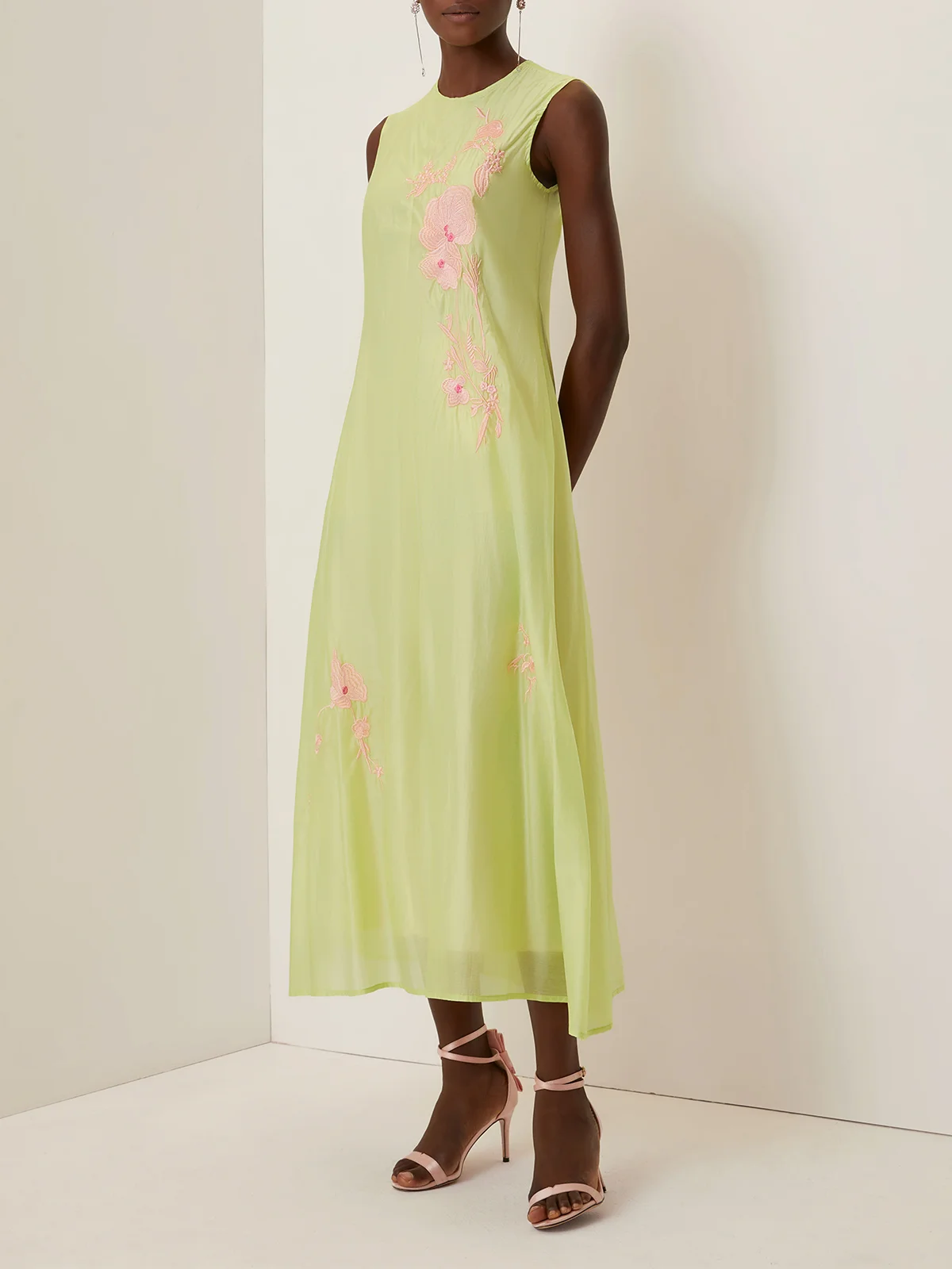 Yellow Embroidery Floral Classic Crew Neck Sleeveless A-Line Maxi Dress