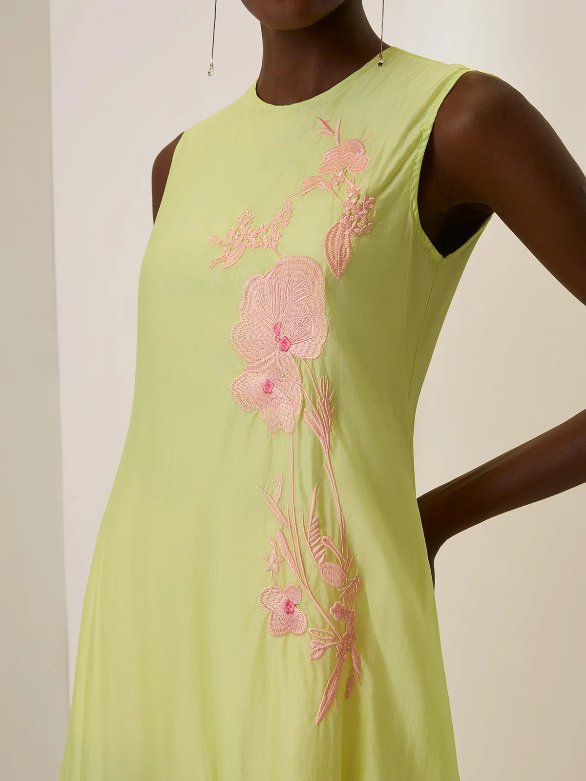 Yellow Embroidery Floral Classic Crew Neck Sleeveless A-Line Maxi Dress