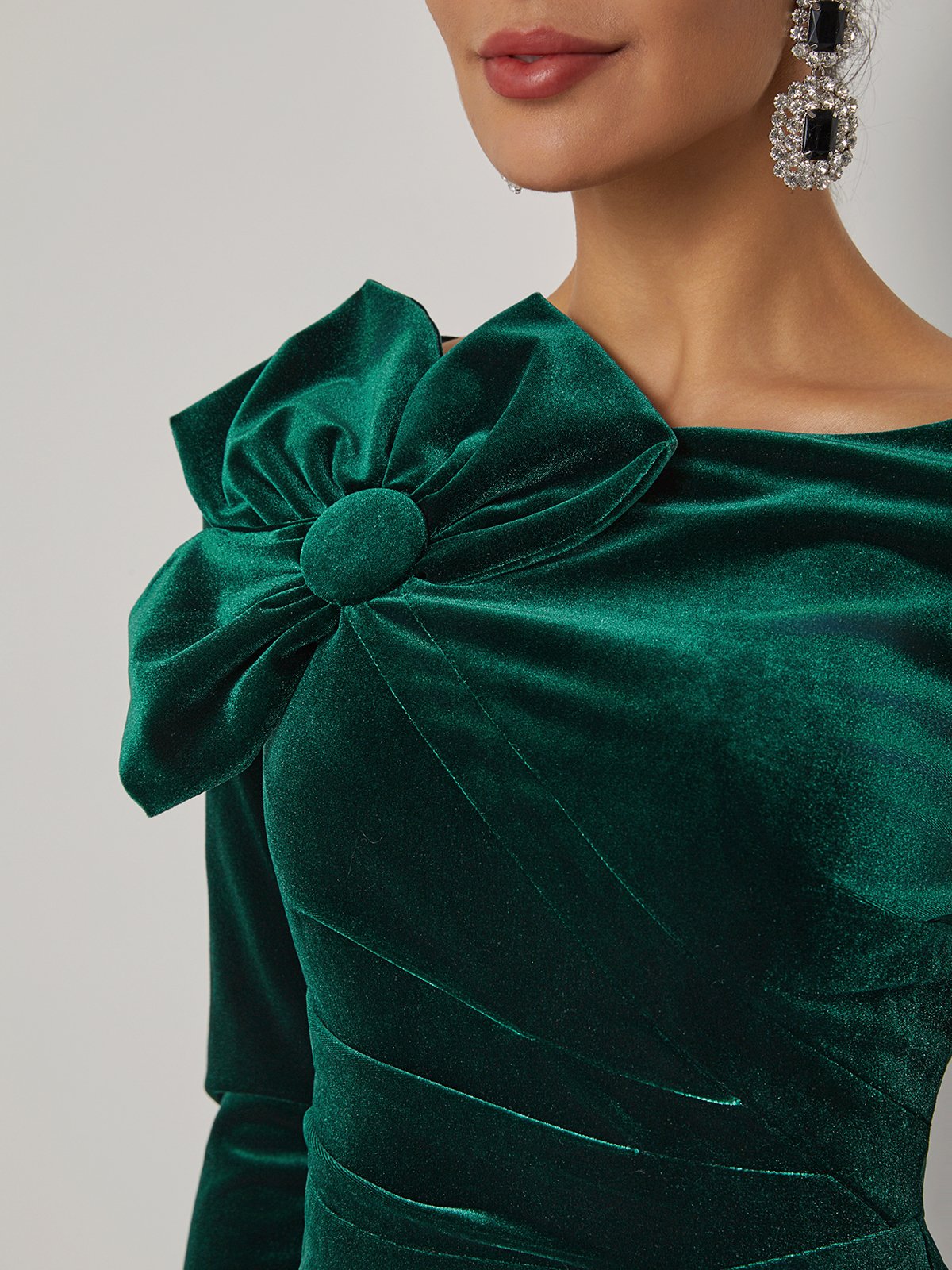 Green 3D Floral Ruched Velvet Boat Neck Long Sleeve Sheath Midi Dress