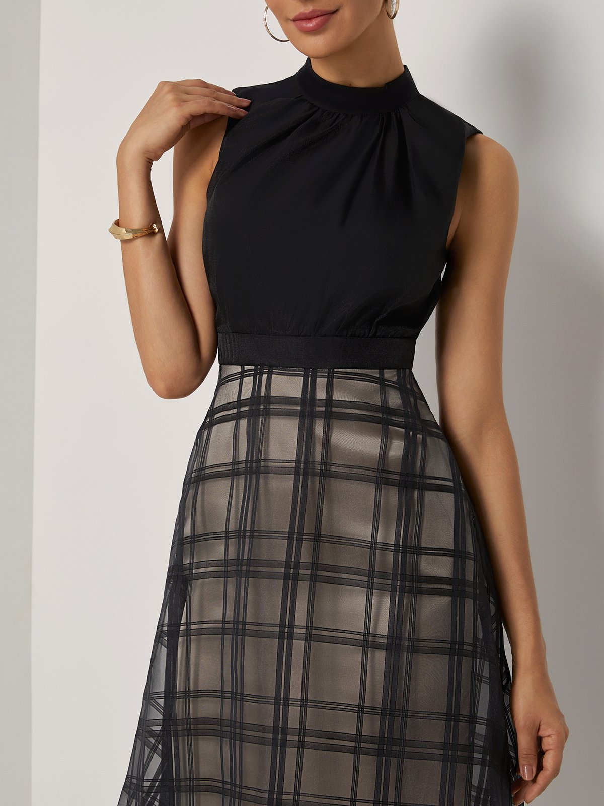 Black Organza Classic Crew Neck Sleeveless A-Line Midi Dress