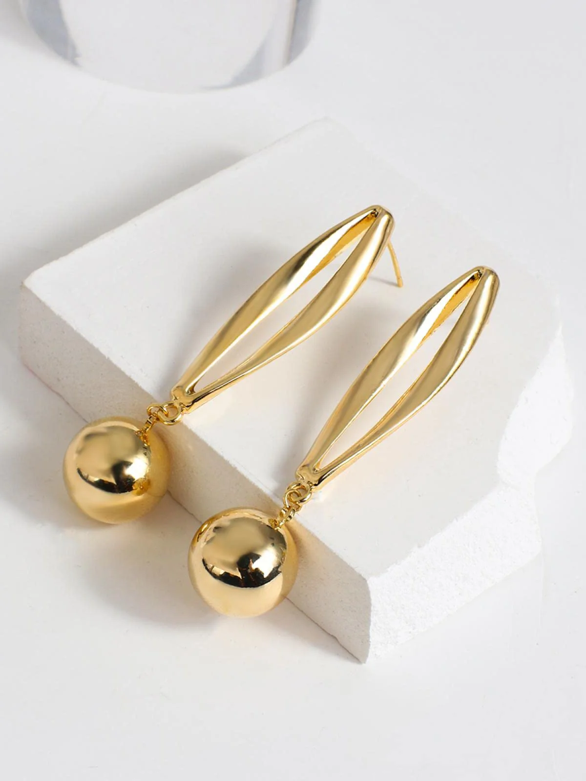 Copper Golden circle metal ball geometric simple texture earrings Jewelry