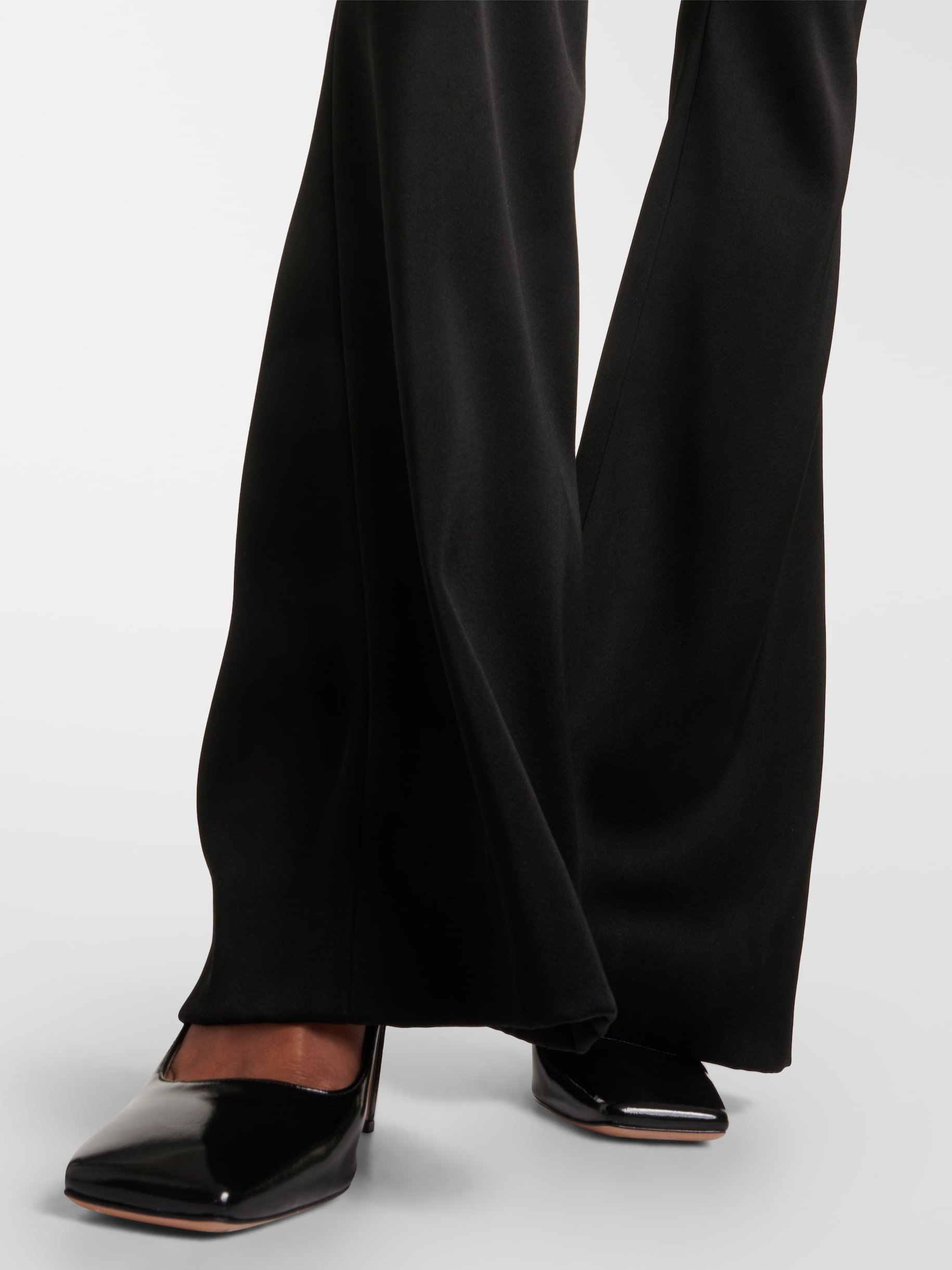 Women Black Halter Sleeveless Backless Wide-Leg Jumpsuit With Bras