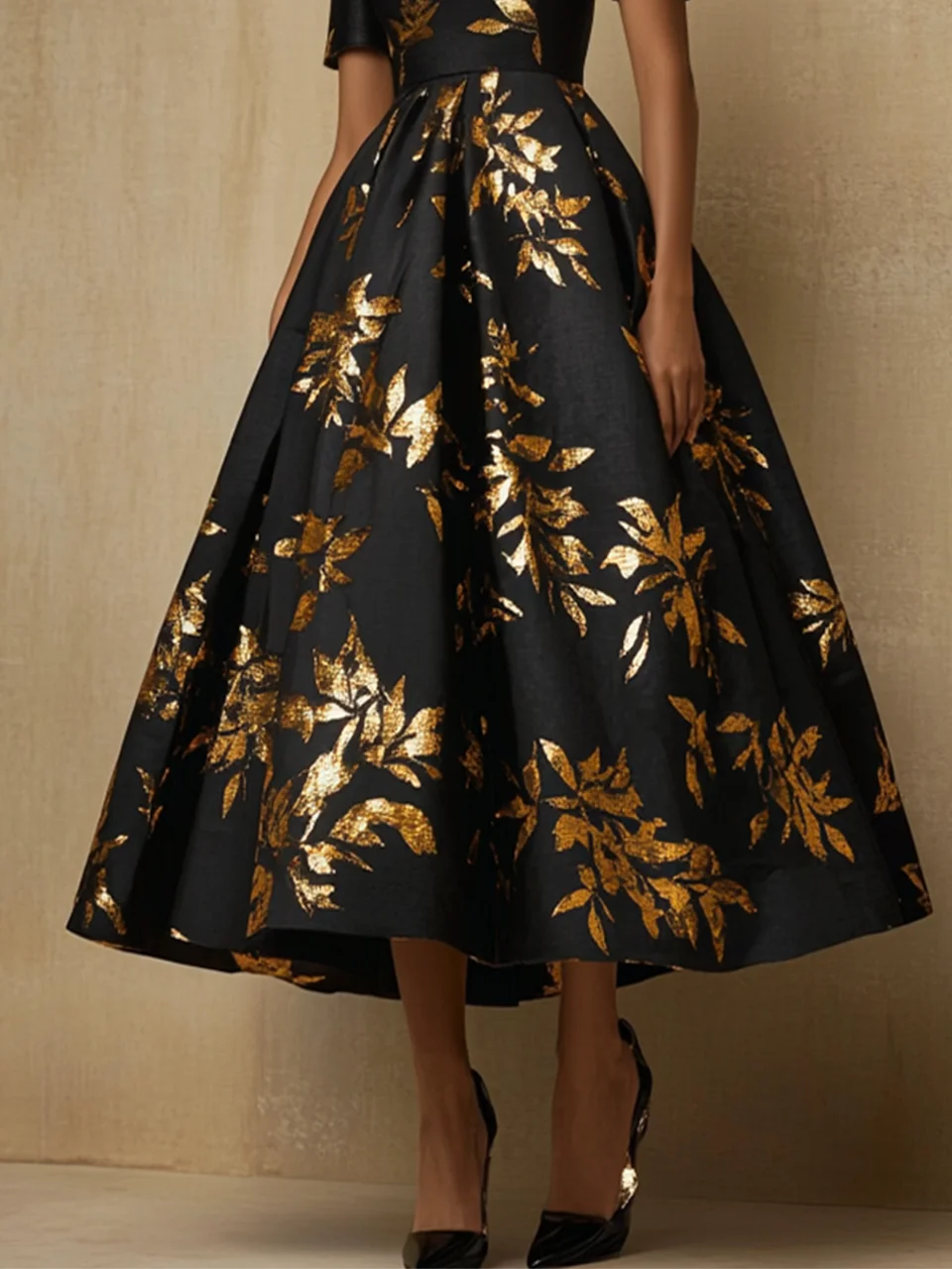 Black Gold Hot Stamping Floral Short Sleeve A-Line Maxi Dress
