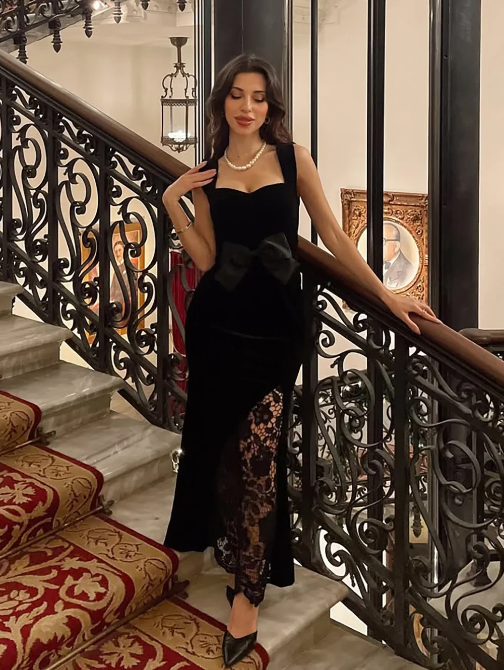 Black Lace Bow Sleeveless Mermaid Maxi Velvet Dress