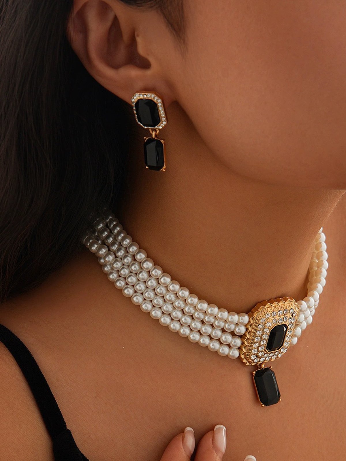 Pearl Neckless And Earrings Sets