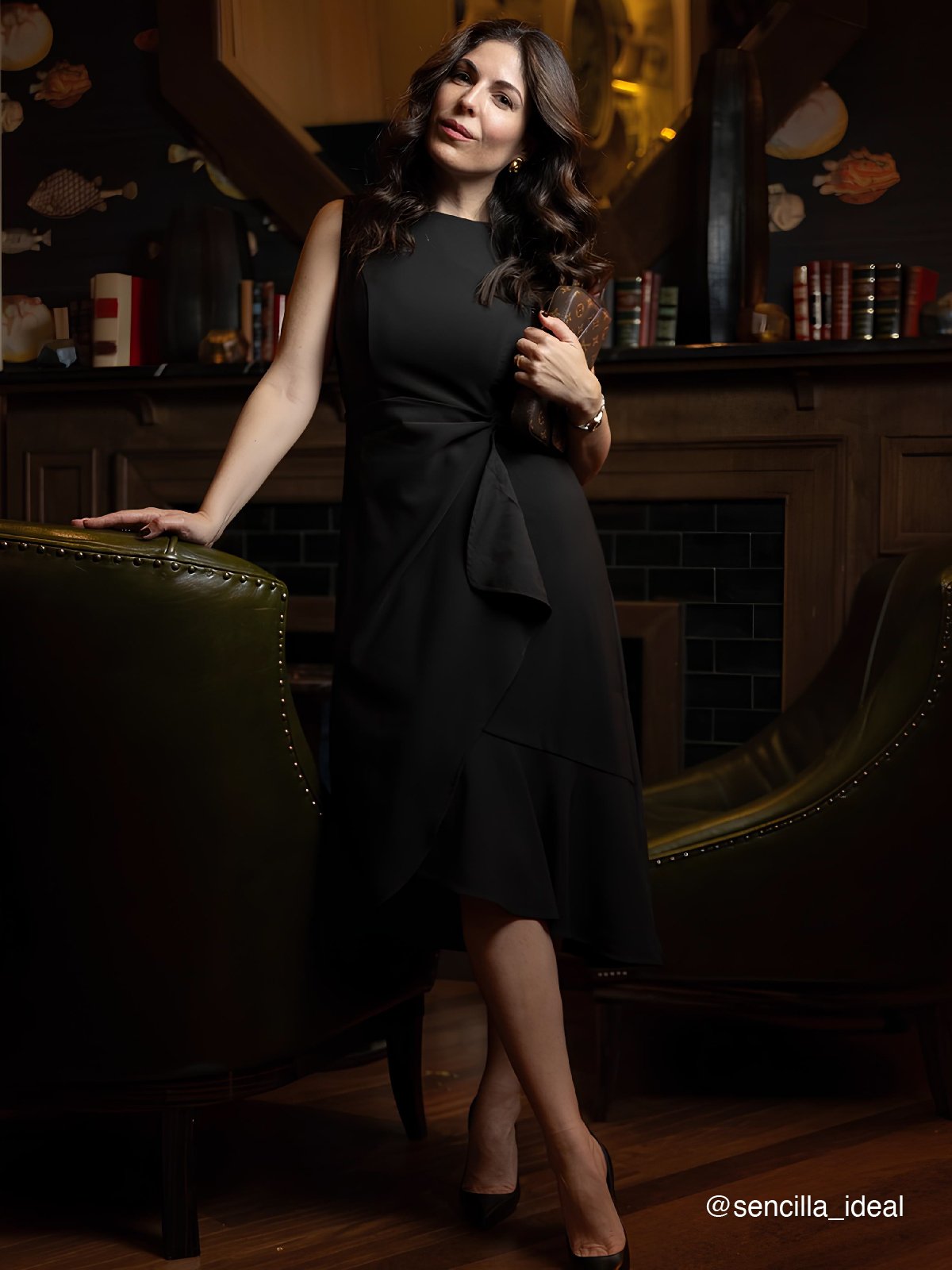 Black Sleeveless Midi Elegant A-line Dress with Waist Twist for Day-to-Night
