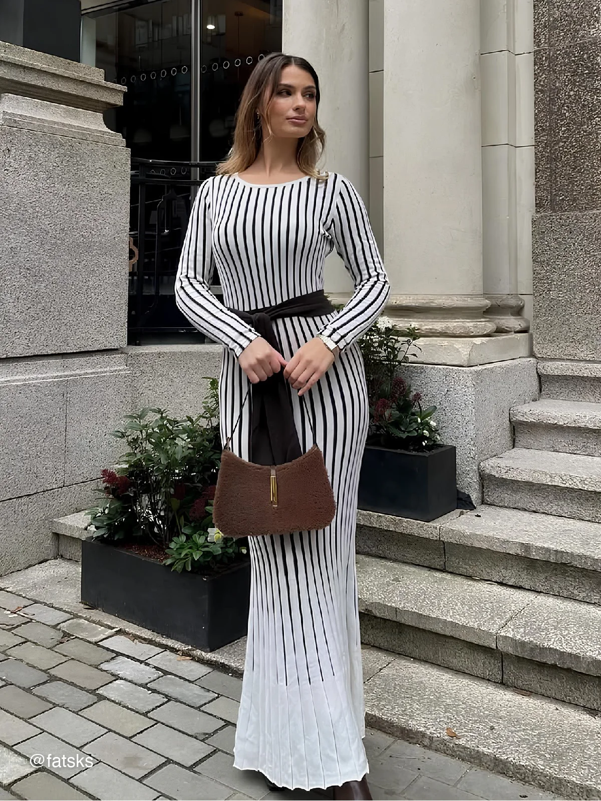 White Striped A-Line Maxi Wool Sweater Dress With Belt