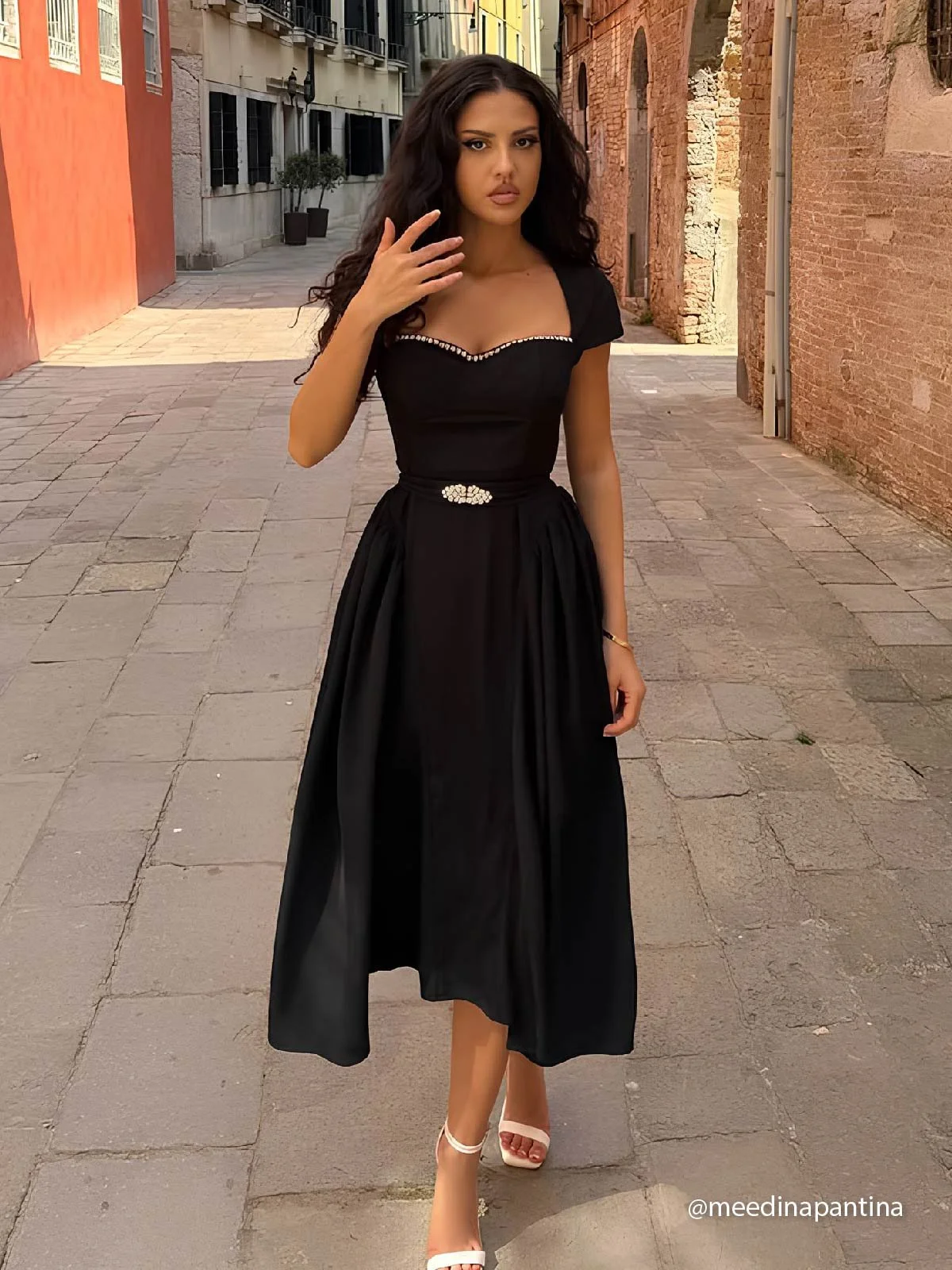 Black Rhinestone Pleated  Sweetheart Neckline Cap Sleeve A-Line Midi Dress