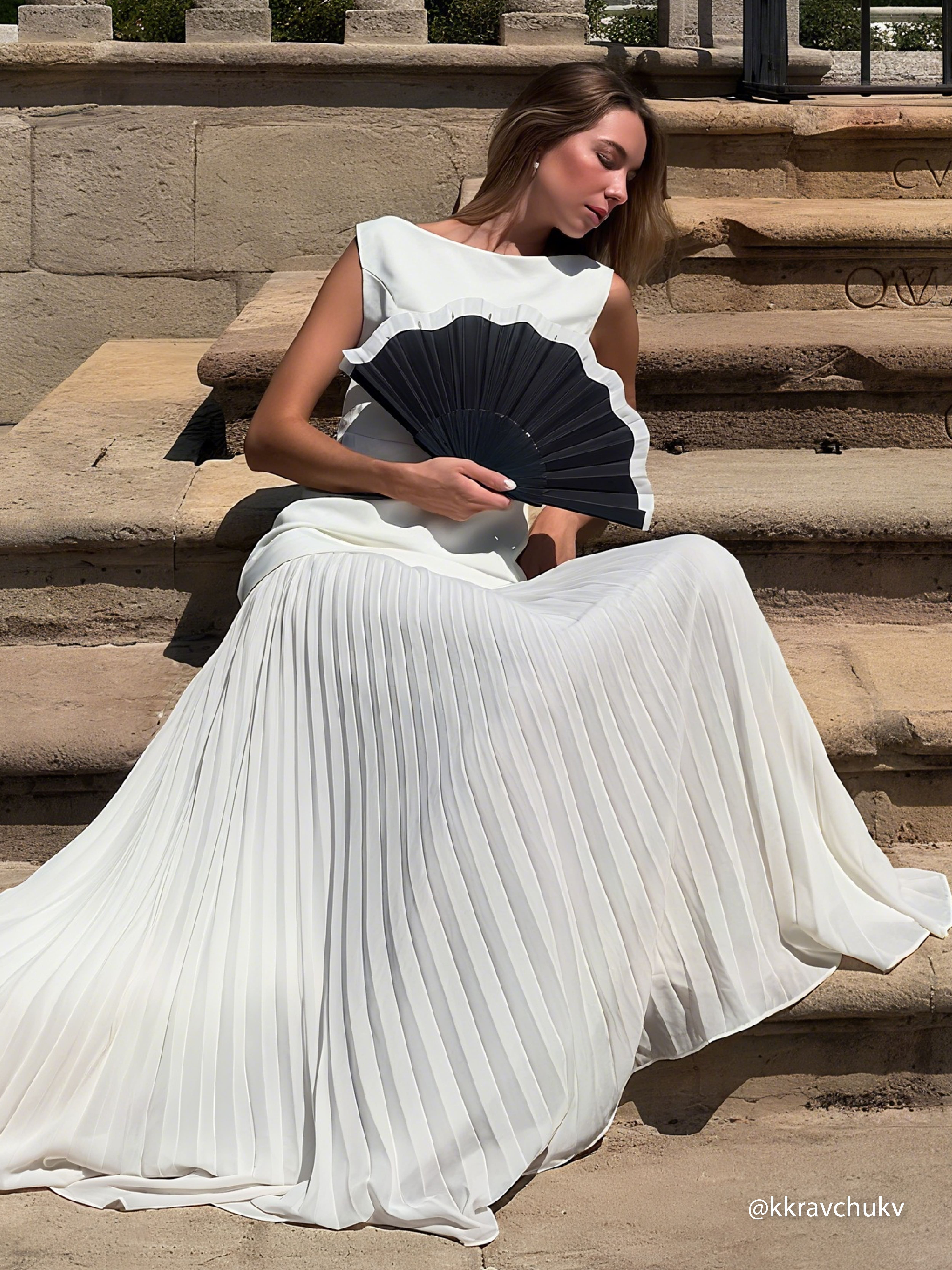 Off White Pleated Classic Boat Neck Sleeveless A-Line Gown Dress
